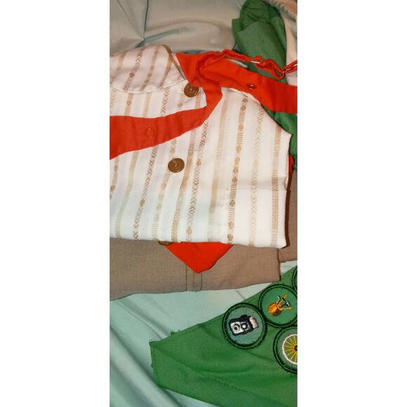 1950's Girl Scout Brownies Effanbee Doll outfit Uniforms, patches, pins,book - Picture 10 of 13